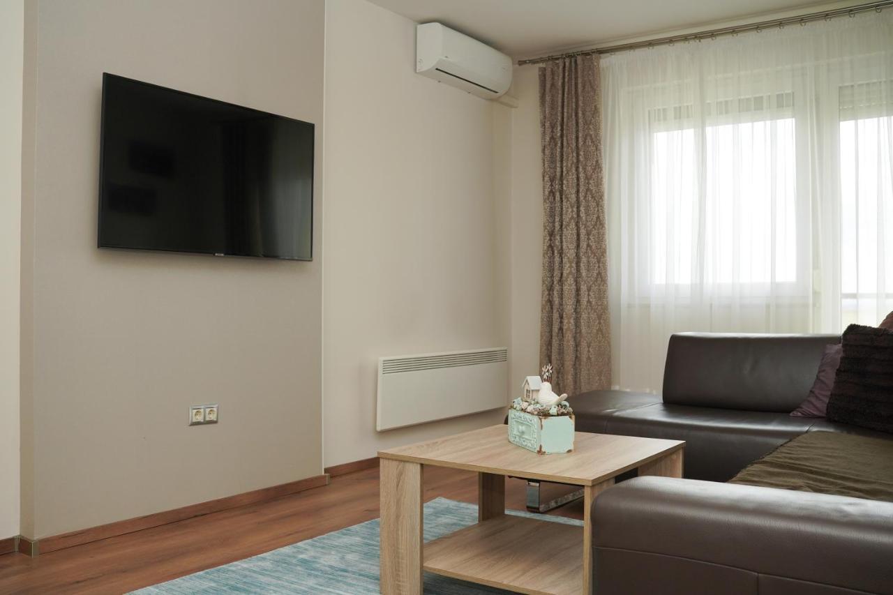 The Pearl Of Zsofia Apartamento Esztergom Exterior foto